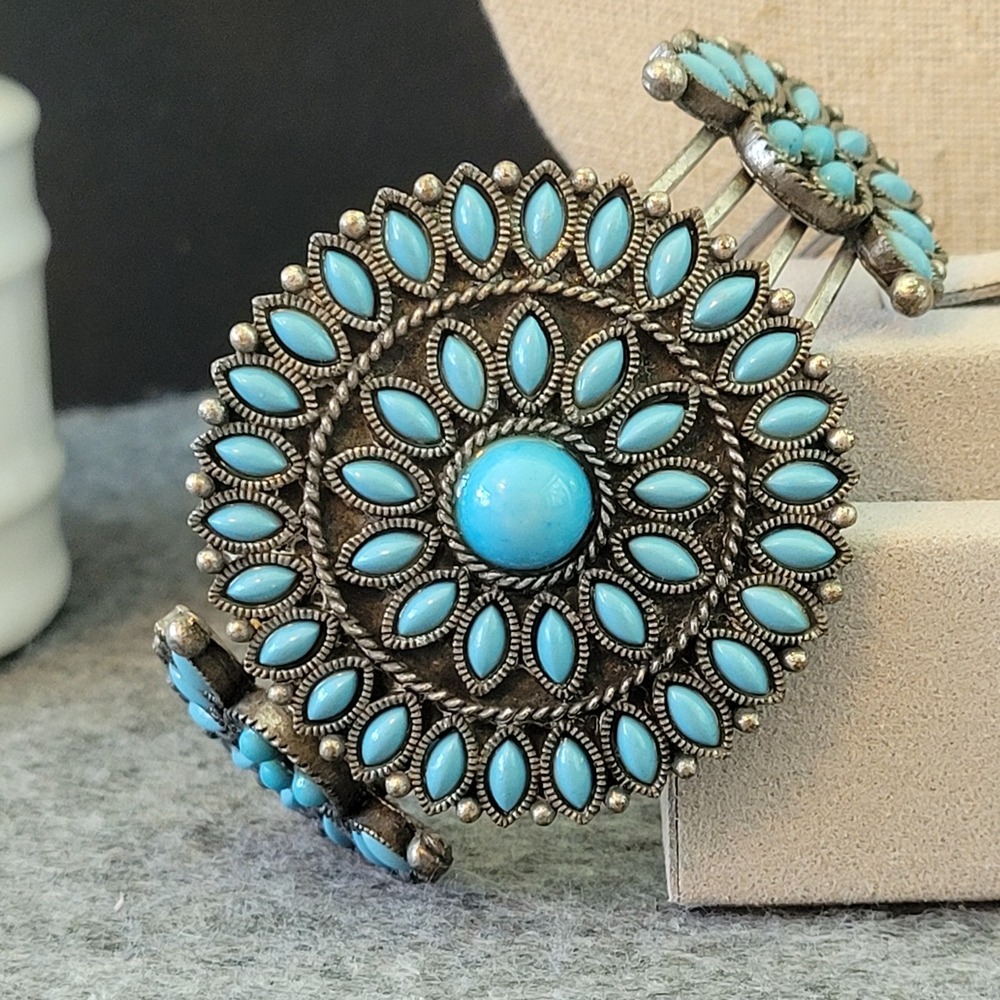 Vintage NR  Avon Signed Southwestern Faux Turquoise Sunburst Cuff Bracelet 6.75"